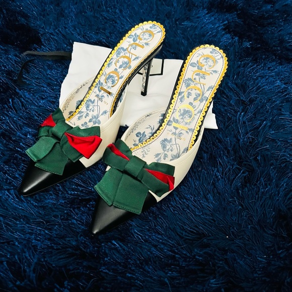 GUCCI Cream and Black Leather Mules with Gucci Wed Bow size 39 (Brand New) - Picture 5 of 16